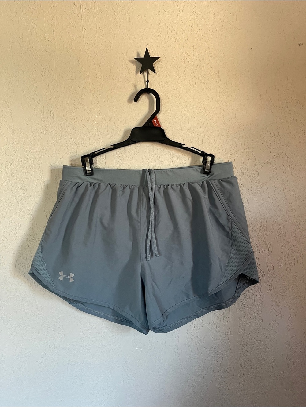 Under Armour Women’s Light Gray Athletic Shorts with Drawstring